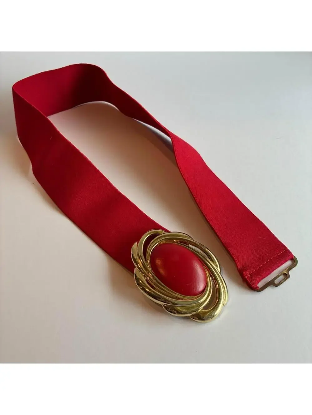 Vintage Day-Lor Red Stretch Cinch Belt Gold Tone Buckle Retro 80s Statement Belt